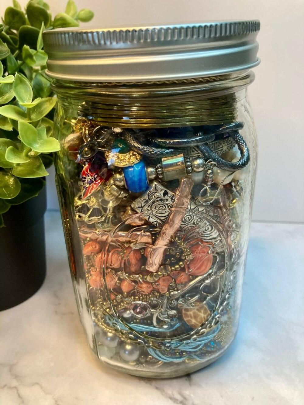 Vintage and Contemporary Mystery Jewelry Jar - Good Condition -20 - Picture 4 of 8